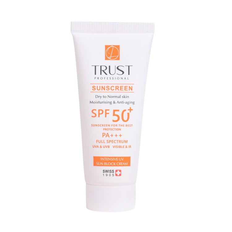 خرید بهترین ضد آفتاب بی رنگ سبک برای پوست خشک